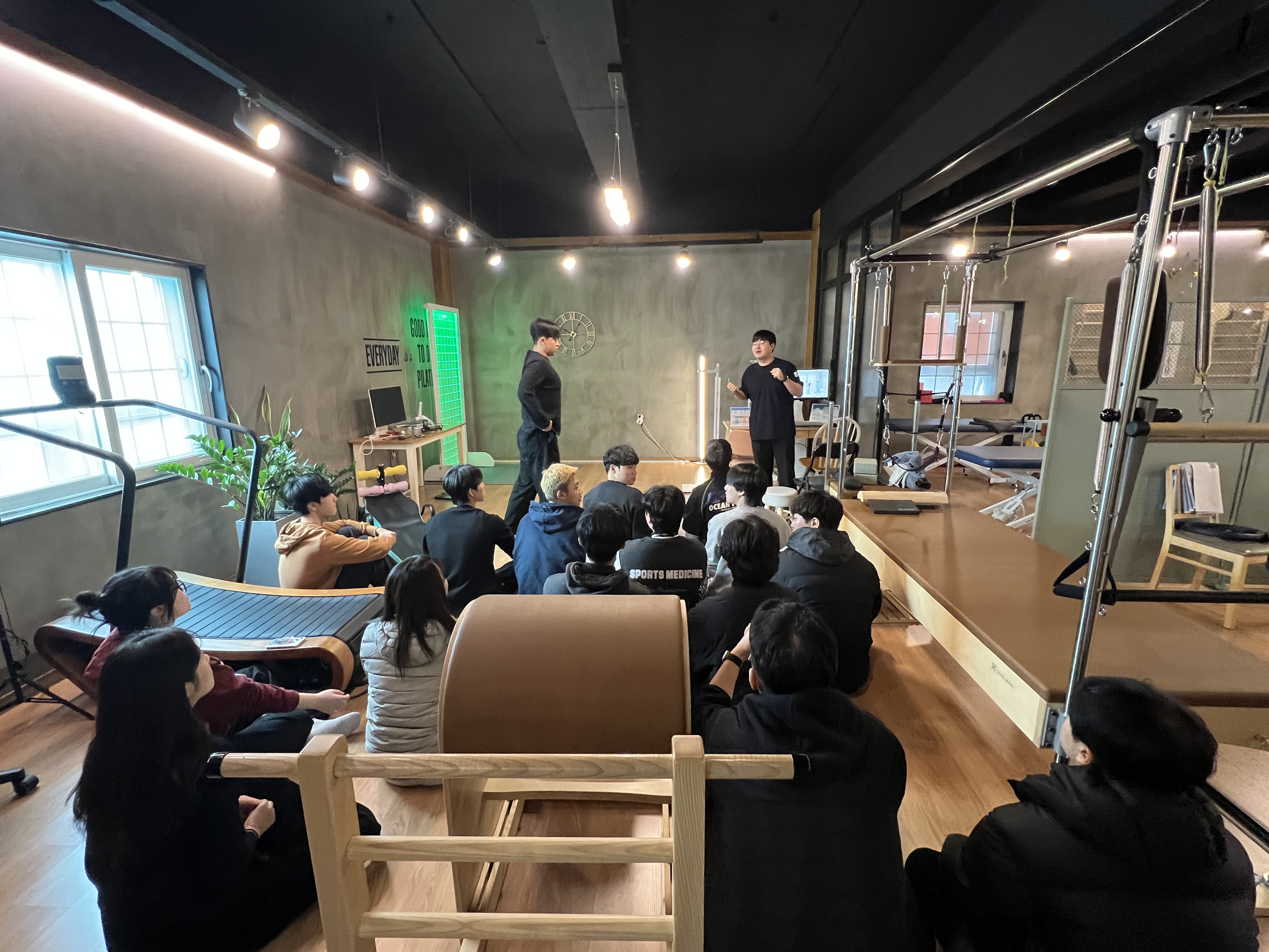 썸네일 사진
